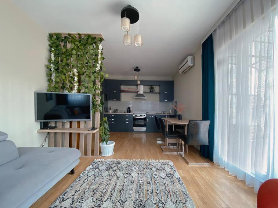 Siera'S Penthouse Apartment Pristina Exterior photo